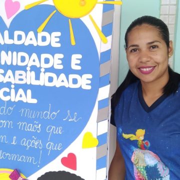 Tia Gabriela Souza
