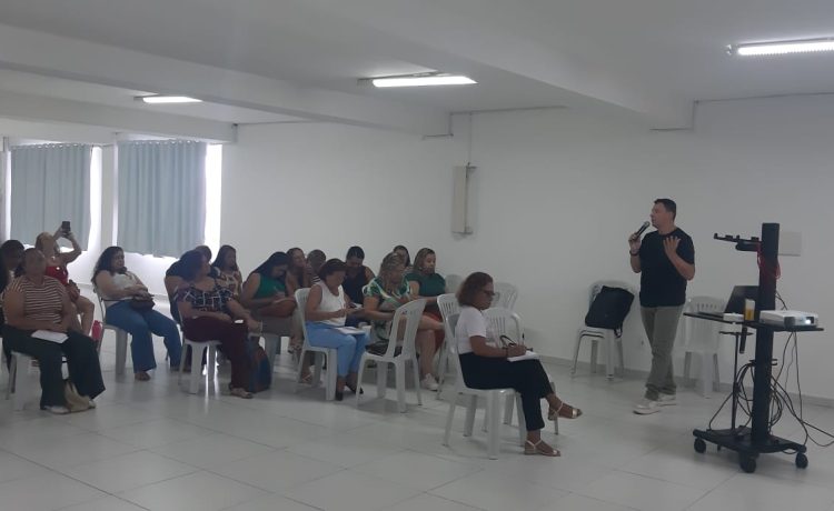 Recanto realiza imersão em Montessori com o consultor Sérgio Murilo Portela